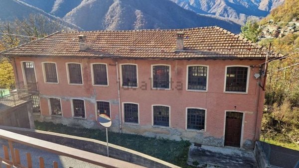 appartamento in vendita a Loreglia