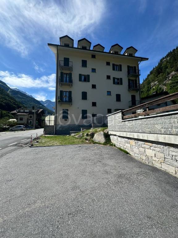 appartamento in vendita a Macugnaga in zona Borca