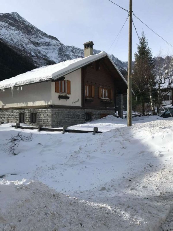 casa indipendente in vendita a Macugnaga