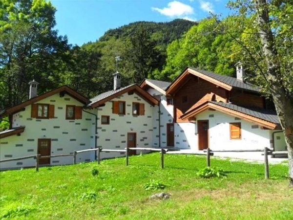 casa indipendente in vendita a Macugnaga in zona Borca