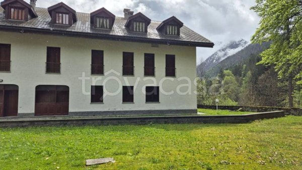 appartamento in vendita a Macugnaga in zona Staffa