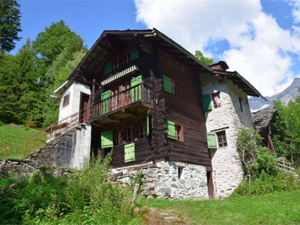 casa indipendente in vendita a Macugnaga in zona Staffa
