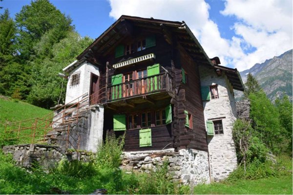 casa indipendente in vendita a Macugnaga in zona Staffa