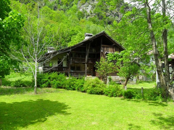 quadrivano in vendita a Macugnaga in zona Pestarena