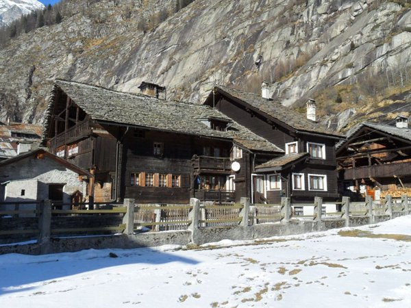 appartamento in vendita a Macugnaga in zona Pecetto