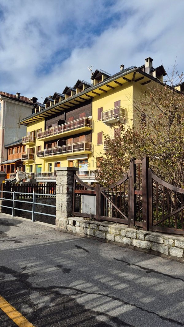 appartamento in vendita a Macugnaga in zona Staffa