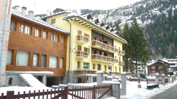 appartamento in vendita a Macugnaga in zona Staffa