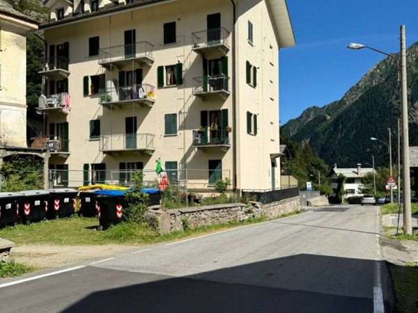 appartamento in vendita a Macugnaga in zona Staffa