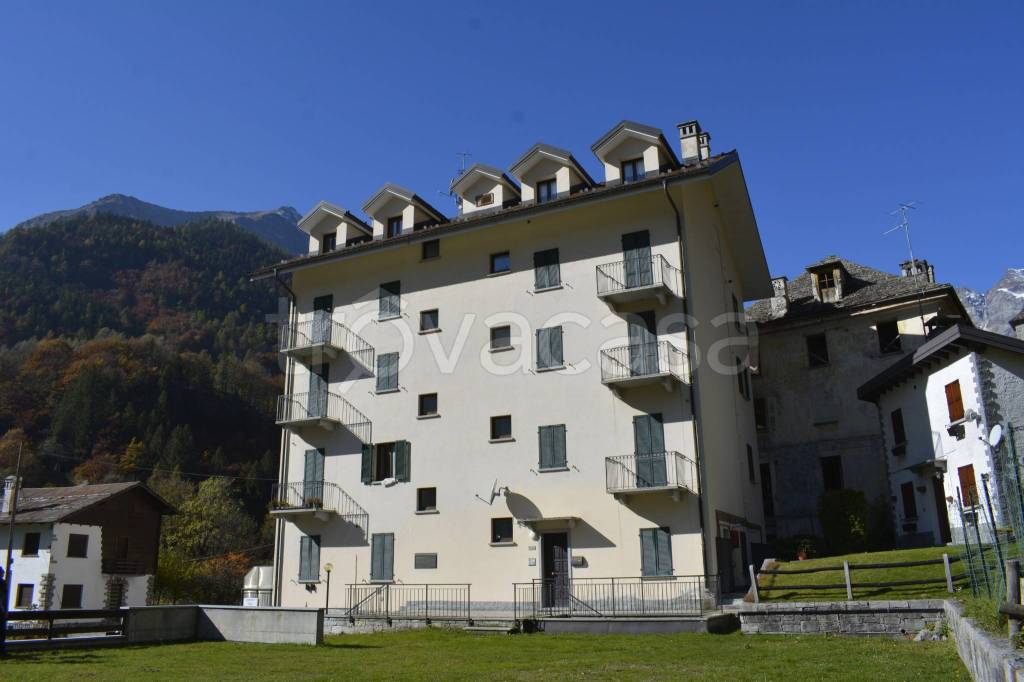 appartamento in vendita a Macugnaga in zona Borca