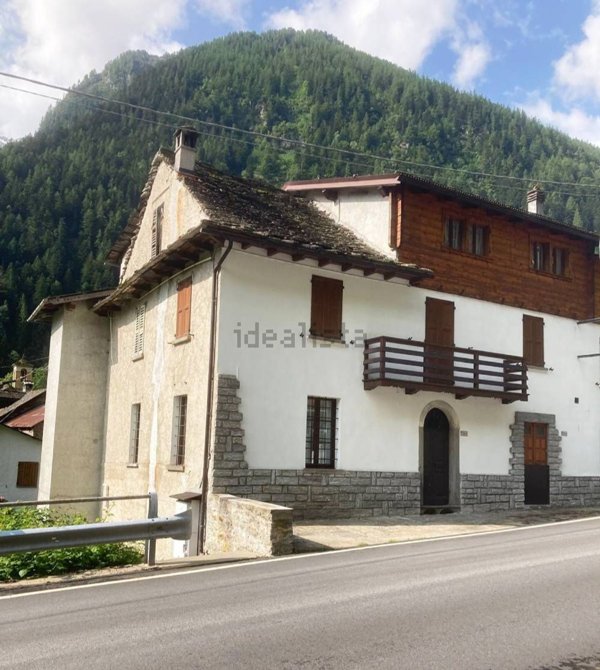 appartamento in vendita a Macugnaga in zona Pestarena