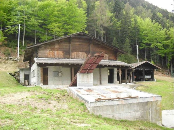 negozio in vendita a Macugnaga in zona Staffa