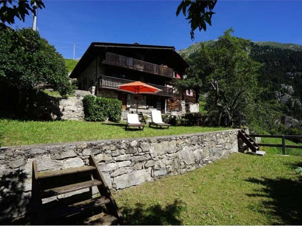 casa indipendente in vendita a Macugnaga in zona Motta