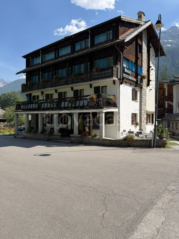 appartamento in vendita a Macugnaga in zona Pecetto