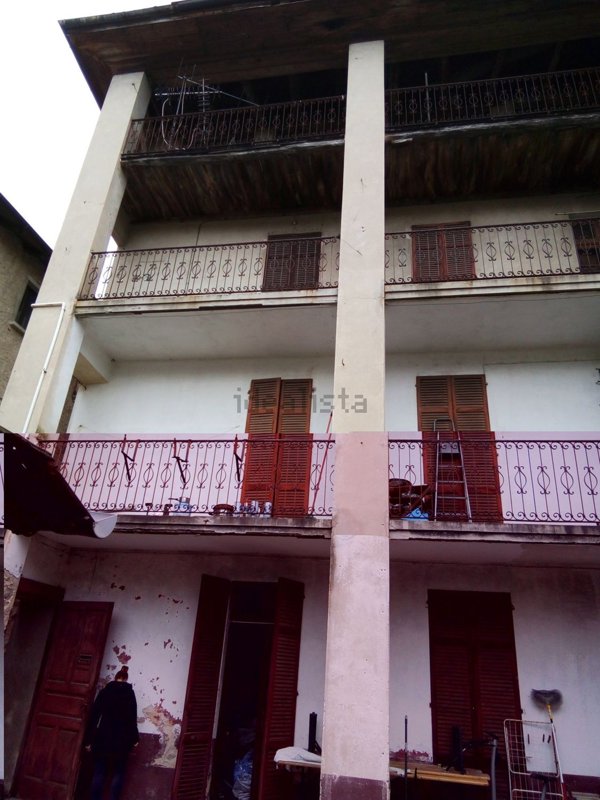 casa semindipendente in vendita a Madonna del Sasso in zona Artò