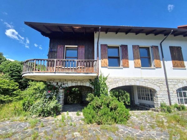 casa indipendente in vendita a Madonna del Sasso in zona Boleto