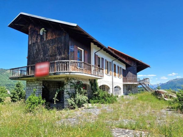 casa indipendente in vendita a Madonna del Sasso in zona Boleto