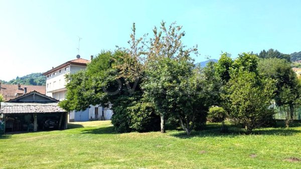 casa indipendente in vendita a Madonna del Sasso in zona Centonara