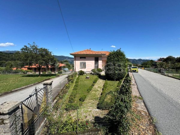 casa indipendente in vendita a Madonna del Sasso in zona Centonara