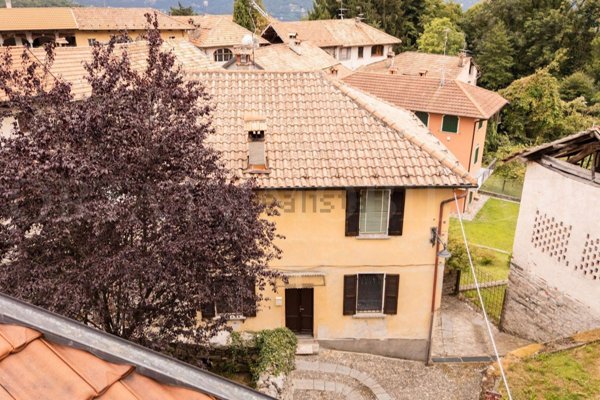 casa indipendente in vendita a Madonna del Sasso in zona Artò