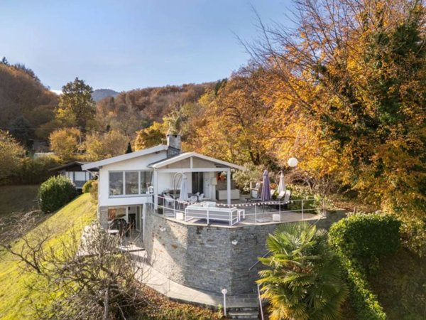 casa indipendente in vendita a Madonna del Sasso in zona Boleto