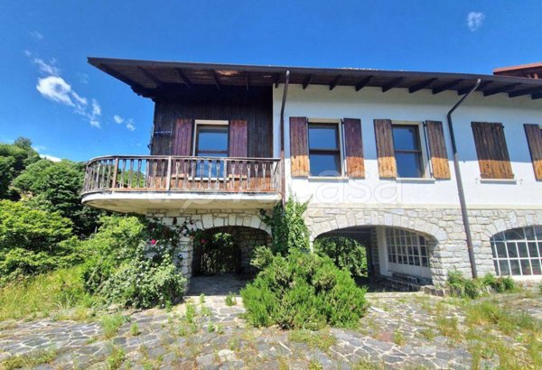 casa indipendente in vendita a Madonna del Sasso in zona Boleto