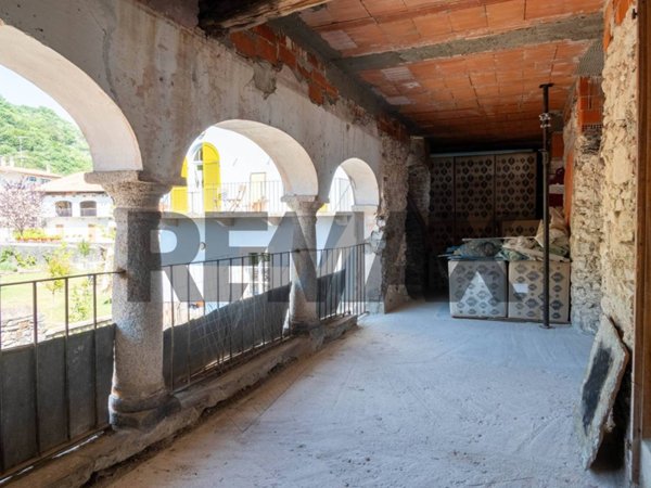 casa indipendente in vendita a Madonna del Sasso