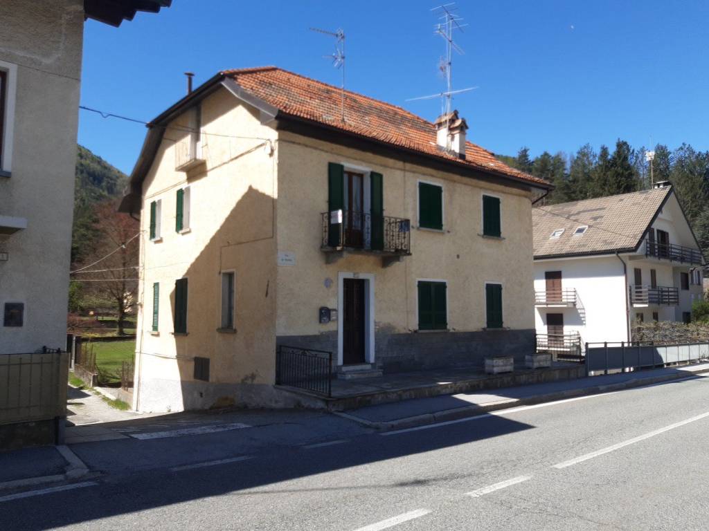 appartamento in vendita a Malesco in zona Zornasco