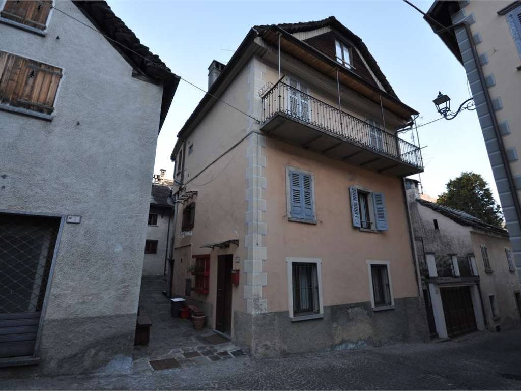 appartamento in vendita a Malesco in zona Zornasco