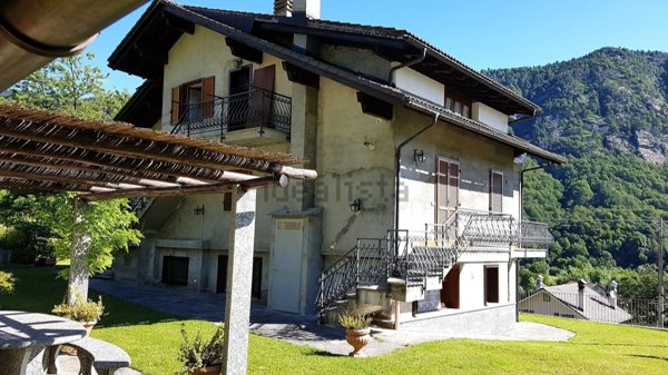 casa indipendente in vendita a Malesco