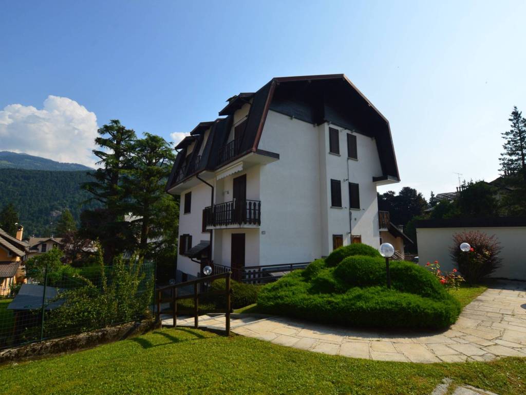 appartamento in vendita a Malesco in zona Zornasco