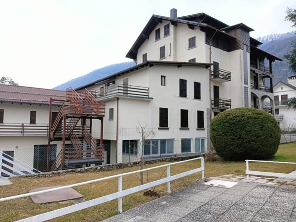 intera palazzina in vendita a Malesco