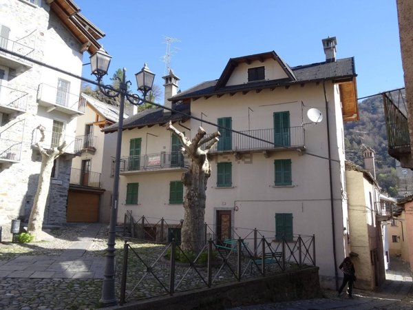casa indipendente in vendita a Malesco in zona Finero
