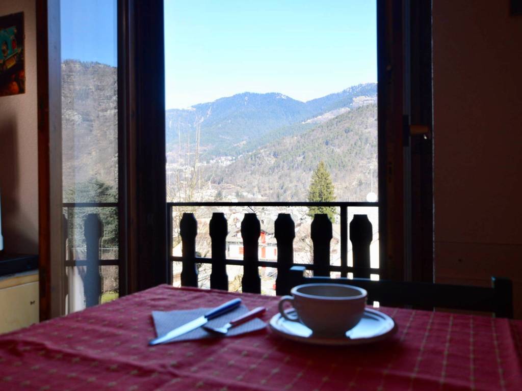 appartamento in vendita a Malesco in zona Zornasco