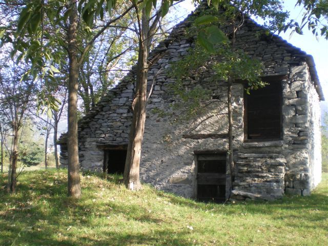 casale in vendita a Masera
