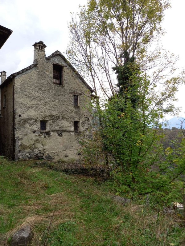 casale in vendita a Masera