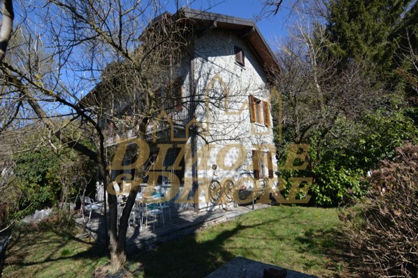 casa indipendente in vendita a Mergozzo