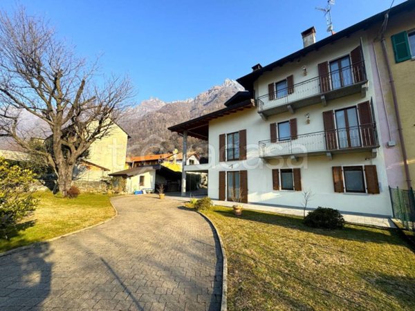 casa indipendente in vendita a Mergozzo in zona Albo