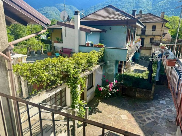 casa indipendente in vendita a Mergozzo