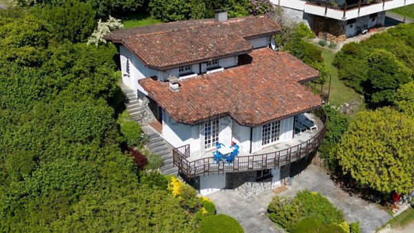 casa indipendente in vendita a Mergozzo in zona Bracchio