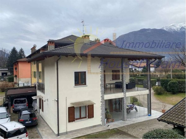 casa indipendente in vendita a Mergozzo