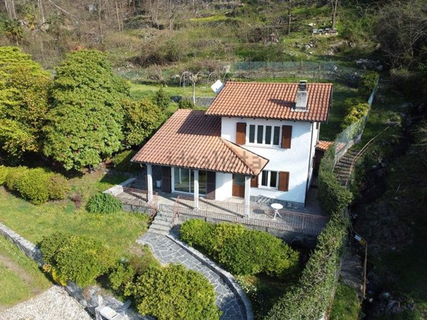 casa indipendente in vendita a Mergozzo