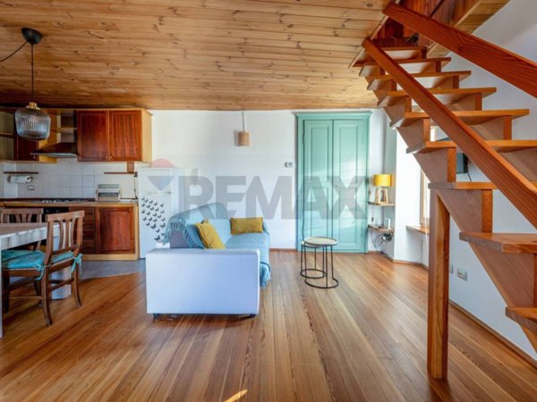 casa indipendente in vendita a Mergozzo in zona Bracchio