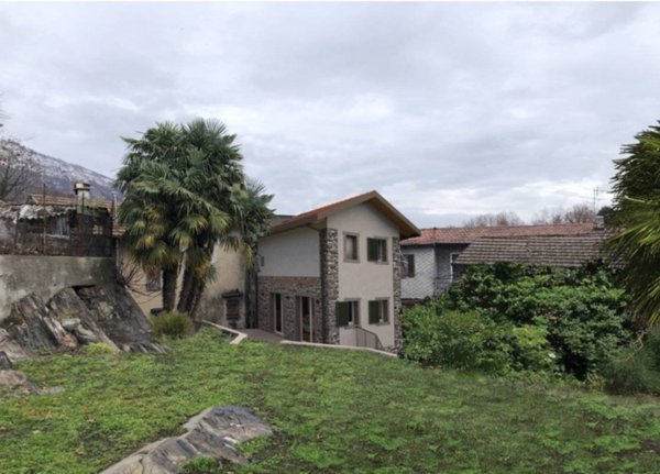 casa indipendente in vendita a Mergozzo