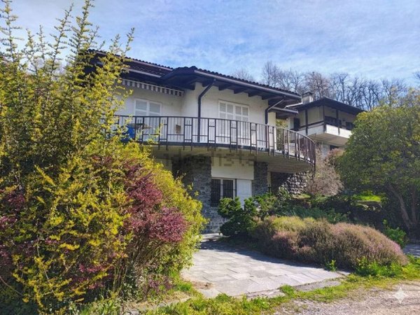 casa indipendente in vendita a Mergozzo