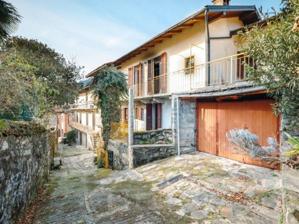 casa indipendente in vendita a Mergozzo