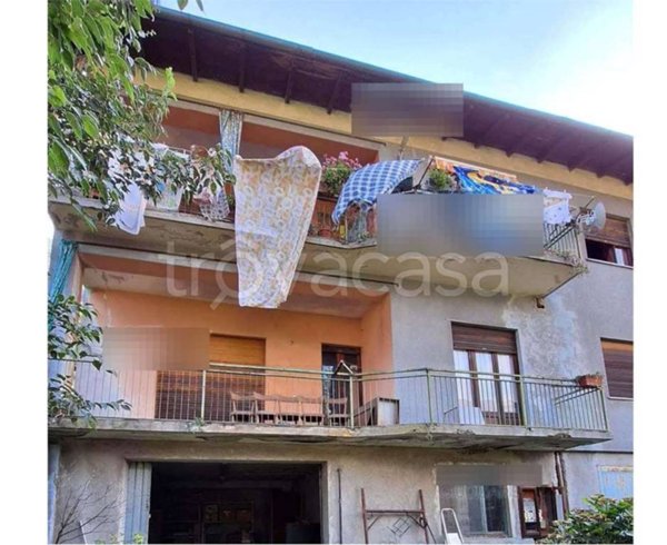 appartamento in vendita a Mergozzo in zona Candoglia