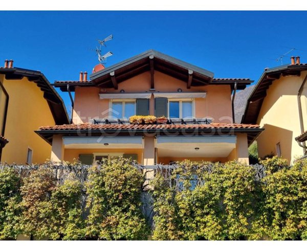 casa indipendente in vendita a Mergozzo in zona Montorfano