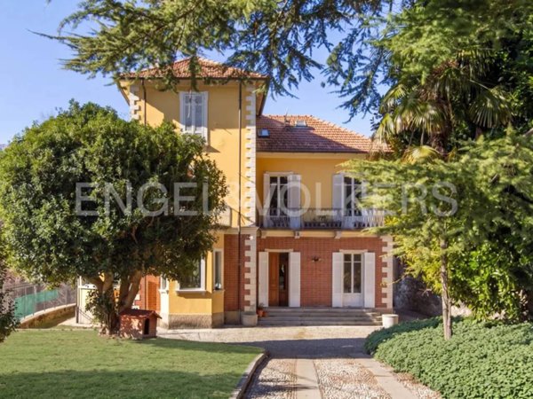 casa indipendente in vendita a Mergozzo in zona Bracchio