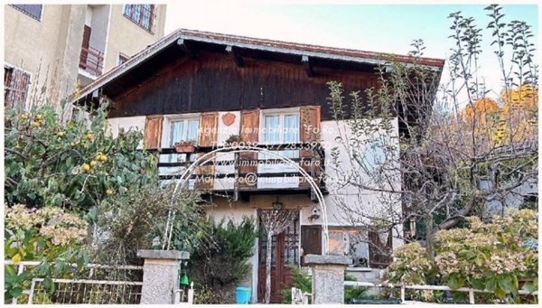 casa indipendente in vendita a Miazzina