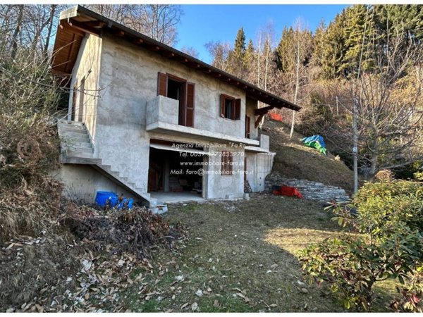 casa indipendente in vendita a Miazzina